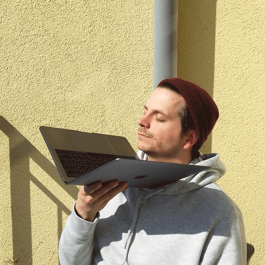 Sebastian Jung β Artist β Home Office